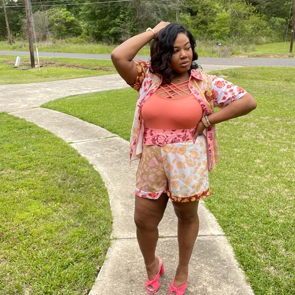 Two piece floral short set - Picture 3 of 6